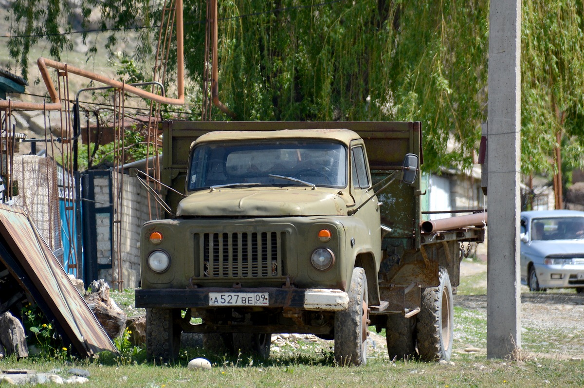 Карачаево-Черкесия, № А 527 ВЕ 09 — ГАЗ-53-14, ГАЗ-53-14-01