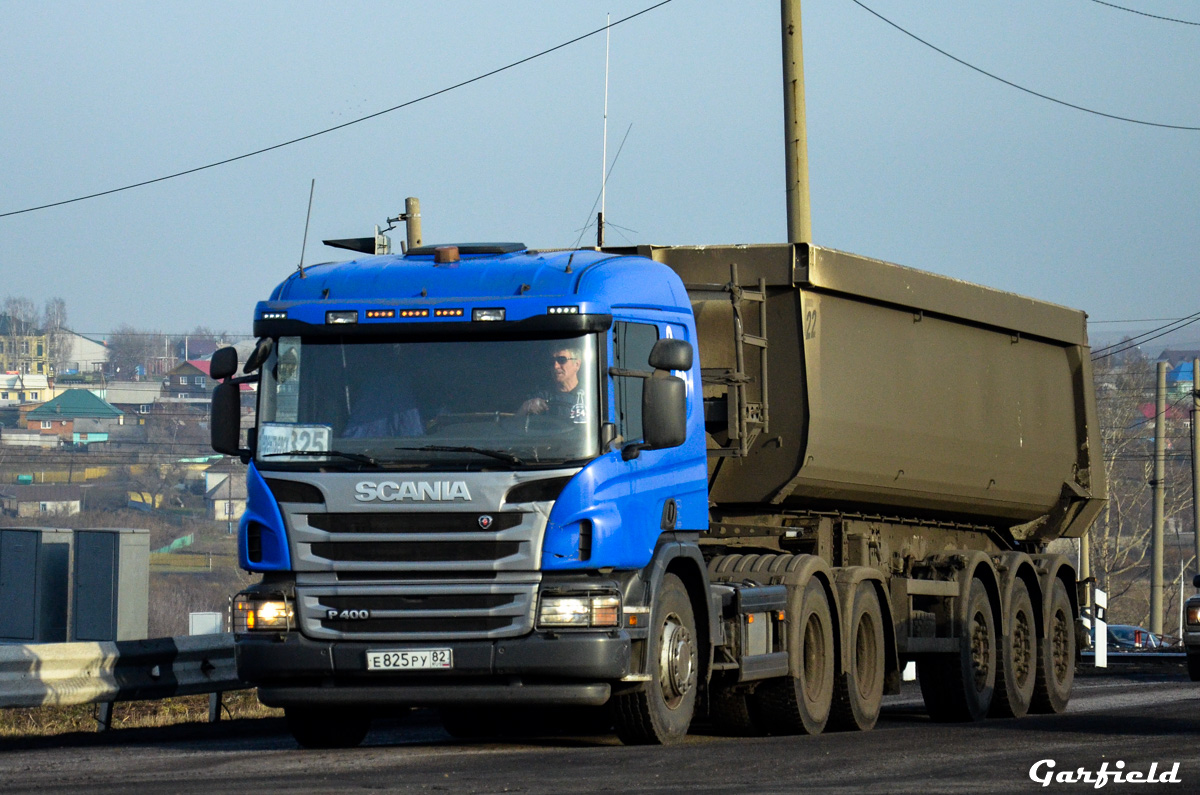 Кемеровская область, № 825 — Scania ('2011) P400; Кемеровская область, № НХ 4551 54 — Schmitz Cargobull S.KI (общая модель)