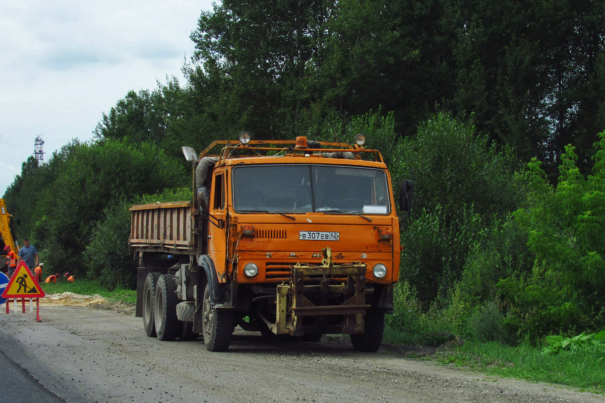 Рязанская область, № В 307 ЕВ 62 — КамАЗ-53212