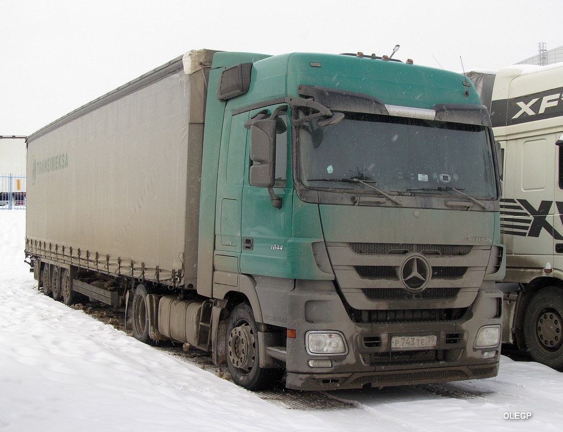 Калининградская область, № Р 743 ТЕ 39 — Mercedes-Benz Actros ('2009) 1844