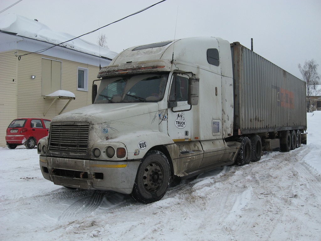 Тверская область, № Е 496 МЕ 69 — Freightliner Century Class