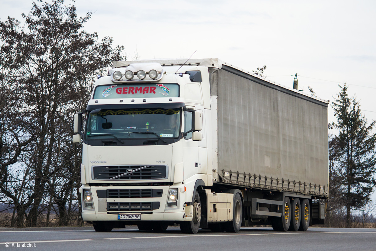 Закарпатская область, № АО 7049 ВО — Volvo ('2002) FH12.440