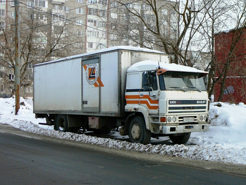 Санкт-Петербург, № Т 003 УХ 78 — DAF F220 (общая модель)
