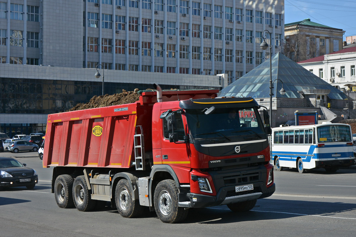 Приморский край, № О 895 МХ 125 — Volvo ('2013) FMX.420 [X9P]