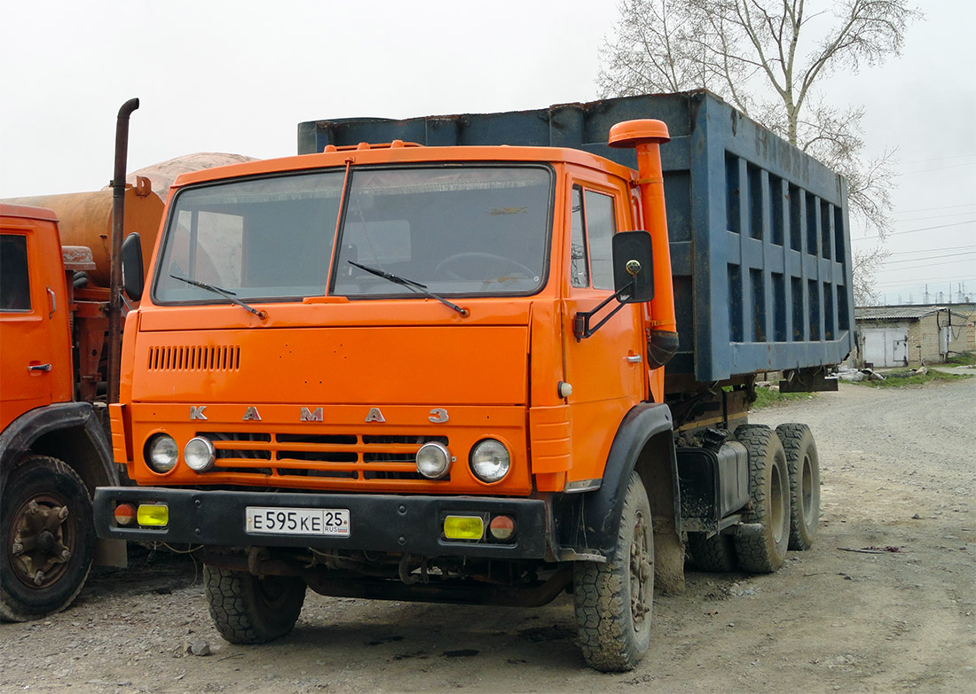 Приморский край, № Е 595 КЕ 25 — КамАЗ-5320