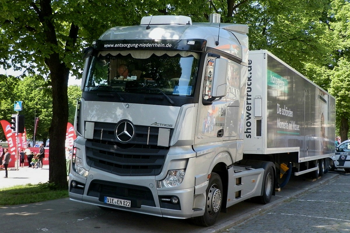 Германия, № VIE-EN 822 — Mercedes-Benz Actros ('2011) 1845