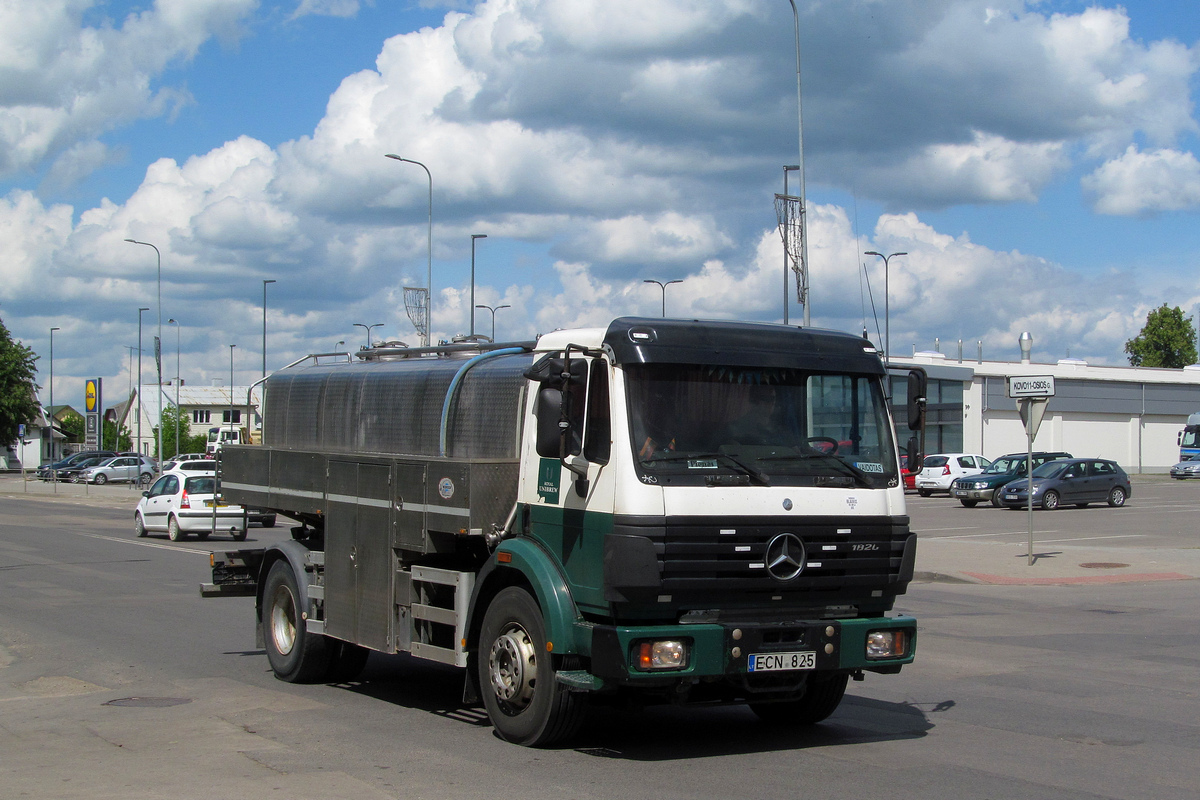 Литва, № ECN 825 — Mercedes-Benz SK (общ. мод.)