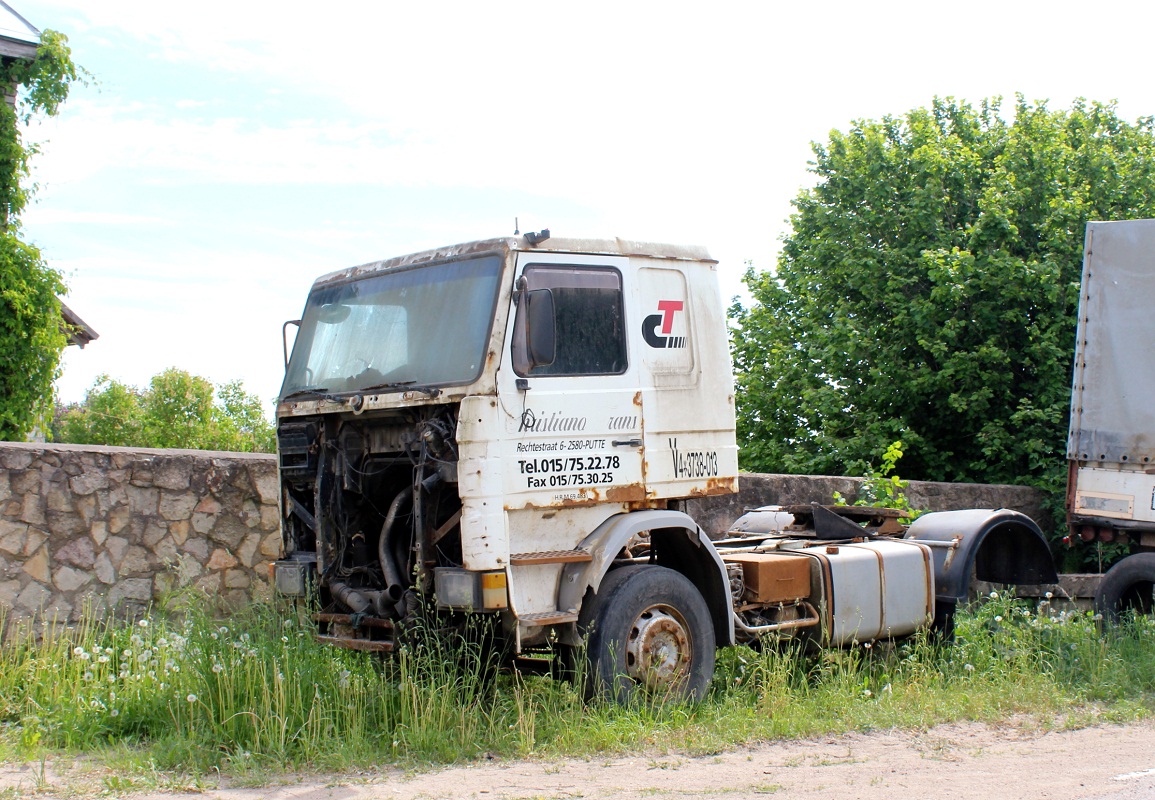 Псковская область, № Е 865 ВС 60 — Scania (II) R142M