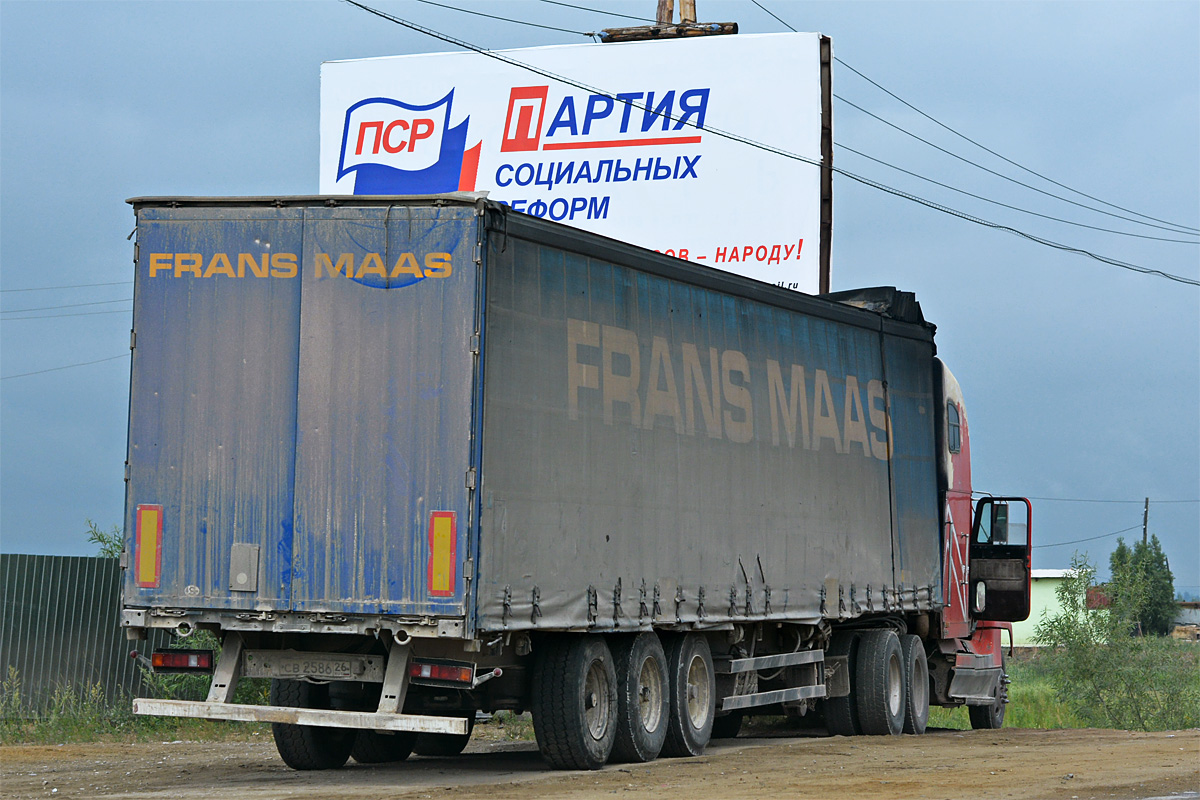 Северная Осетия, № А 468 ОТ 15 — Freightliner FLD