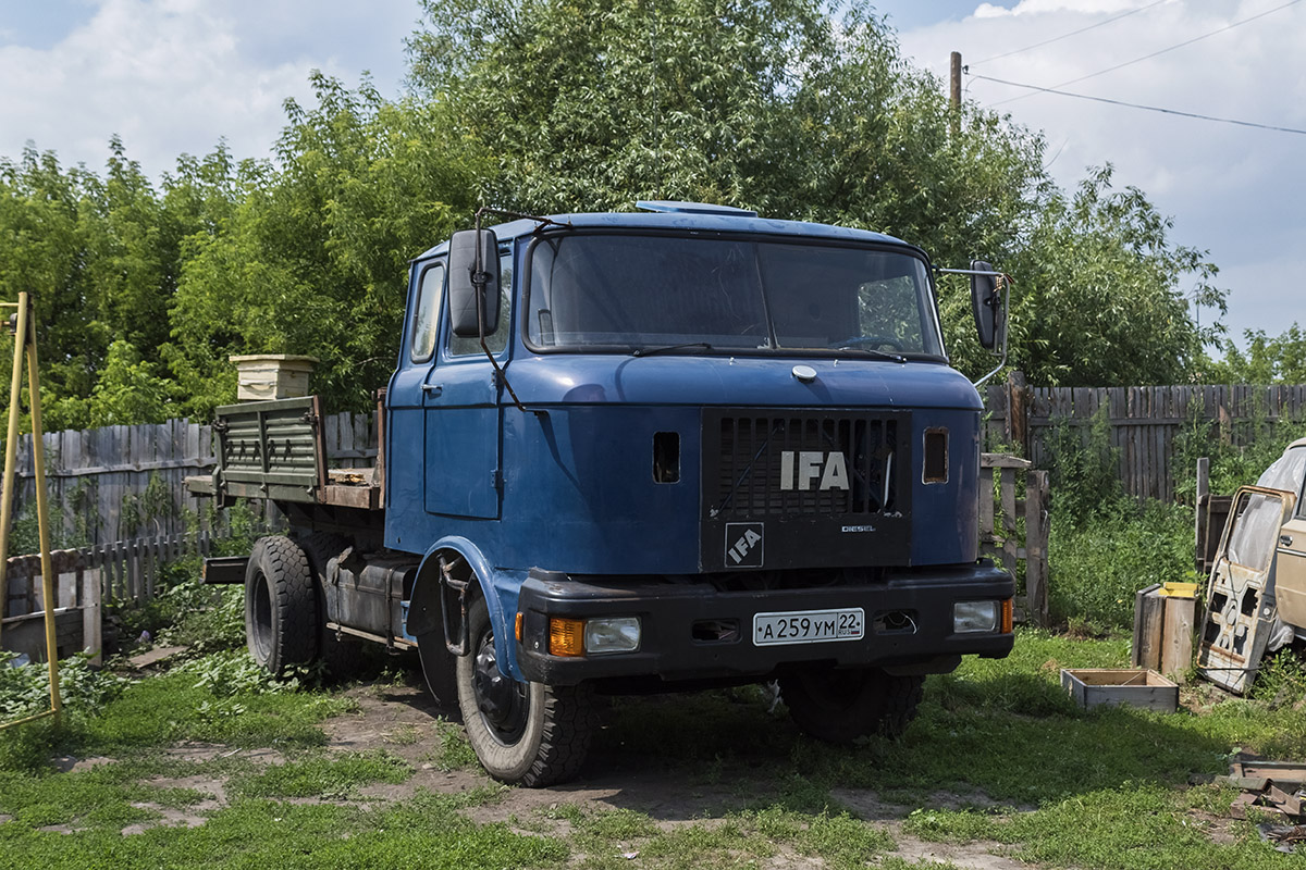 Алтайский край, № А 259 УМ 22 — IFA W50L/FP