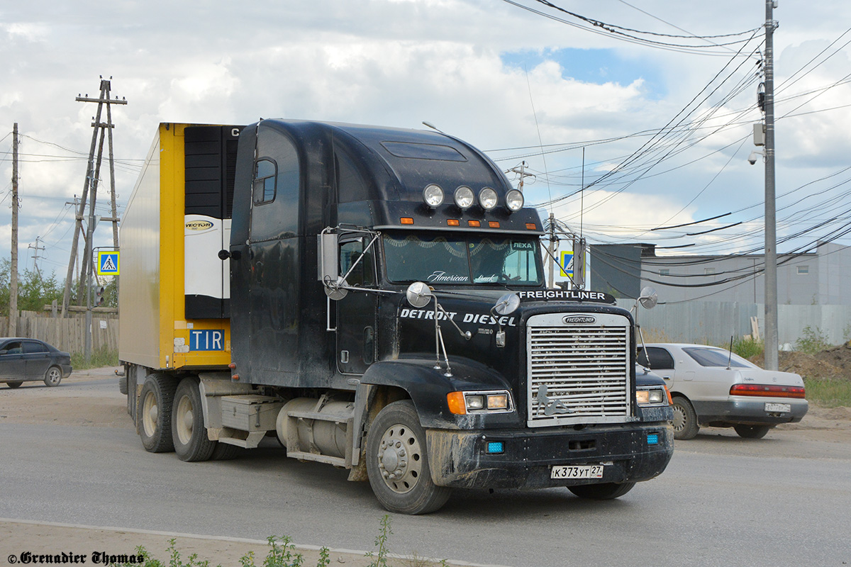 Хабаровский край, № К 373 УТ 27 — Freightliner FLD 120