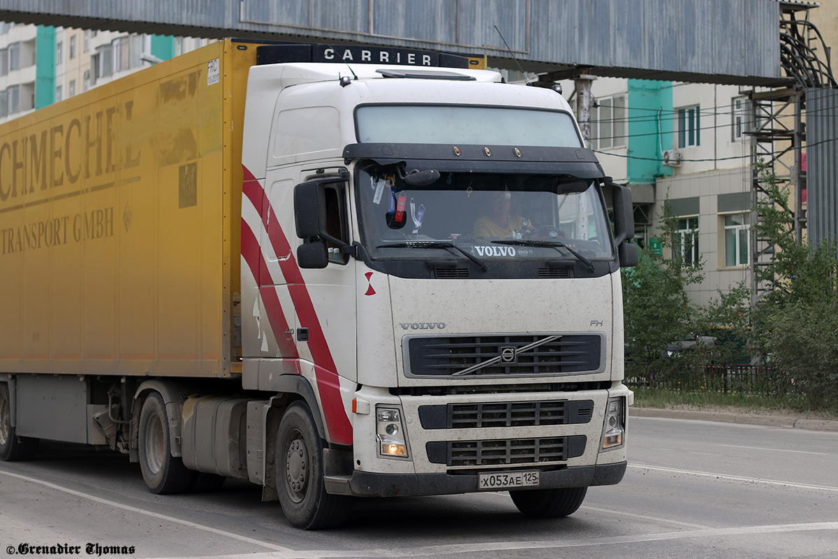 Приморский край, № Х 053 АЕ 125 — Volvo ('2002) FH12.440