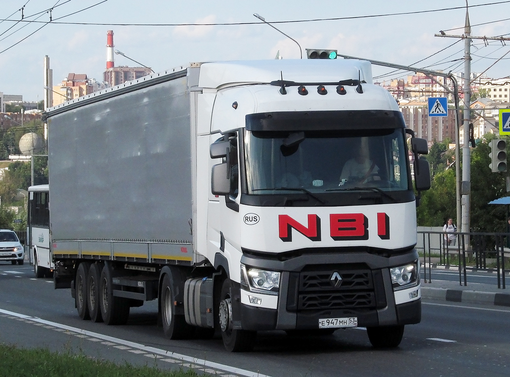 Новгородская область, № Е 947 МН 53 — Renault T-Series ('2013)