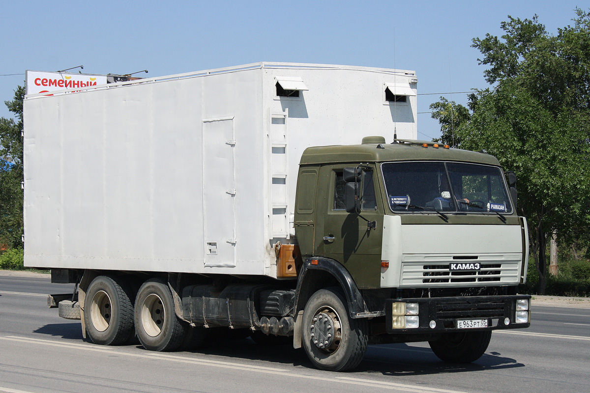 Дагестан, № Е 963 РТ 05 — КамАЗ (общая модель)