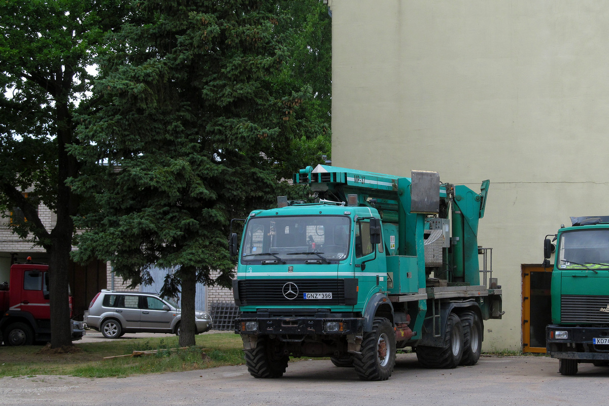 Литва, № GNZ 396 — Mercedes-Benz SK (общ. мод.)