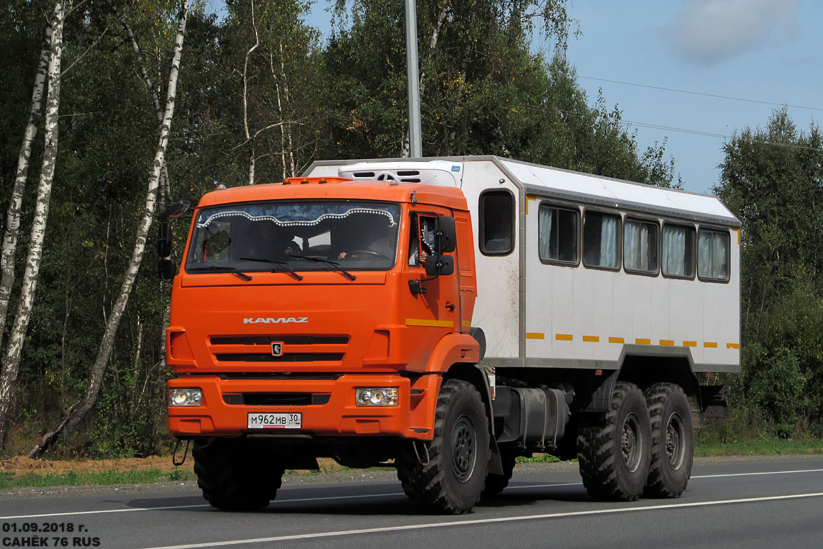 Астраханская область, № М 962 МВ 30 — КамАЗ-43118 (общая модель)