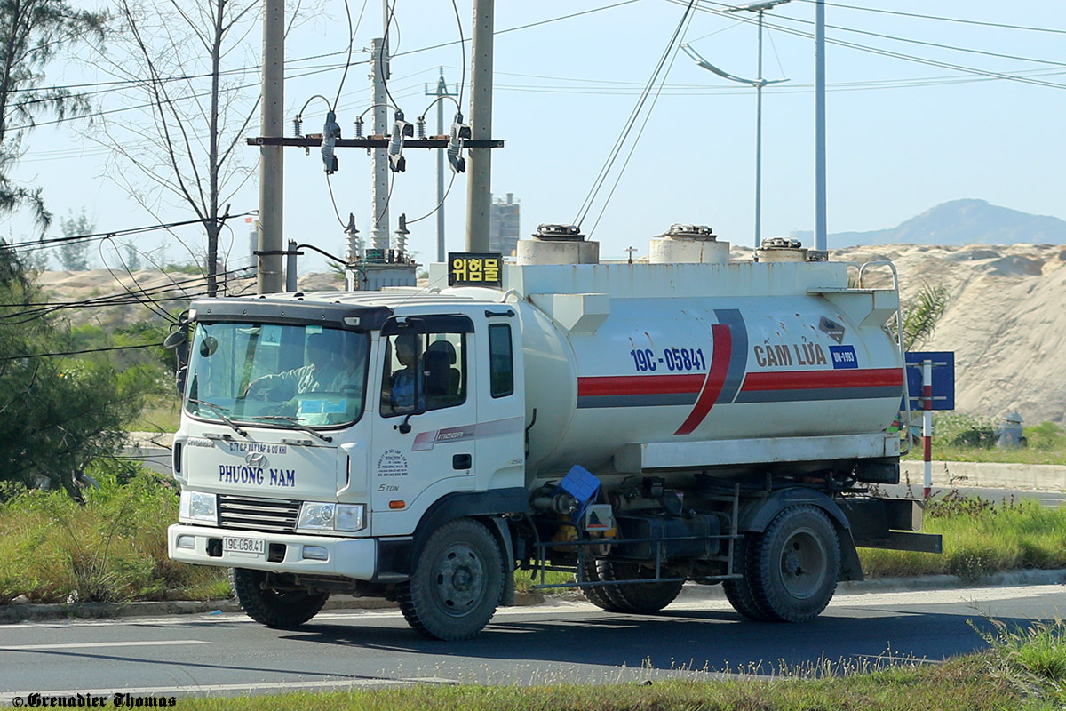 Вьетнам, № 19C-058.41 — Hyundai Mega Truck HD120