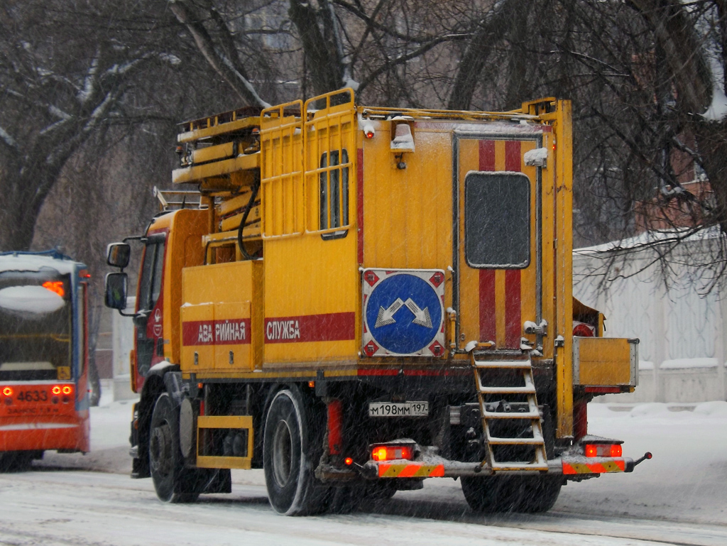 Москва, № 2210 — Volvo ('2006) FE