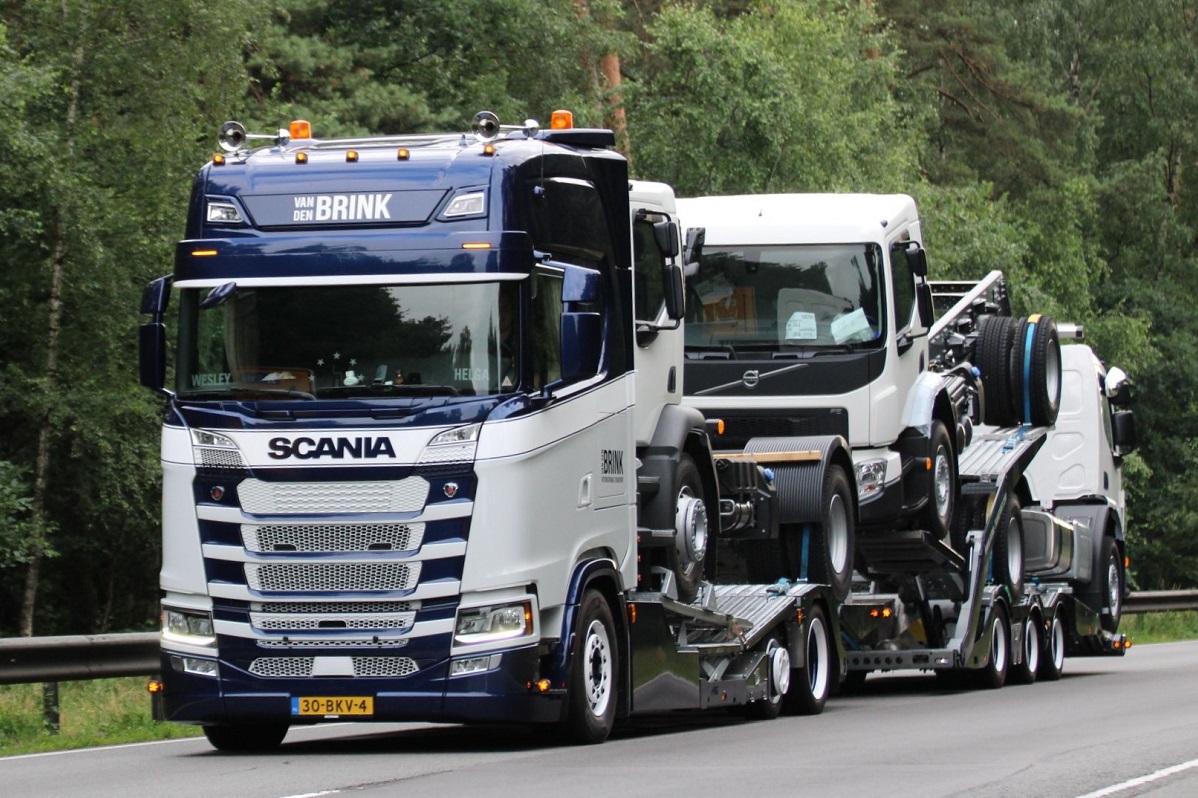 Нидерланды, № 30-BKV-4 — Scania ('2016) R450