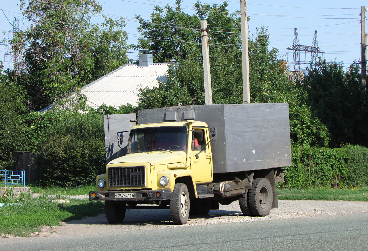 Днепропетровская область, № 262-37 АА — ГАЗ-3309