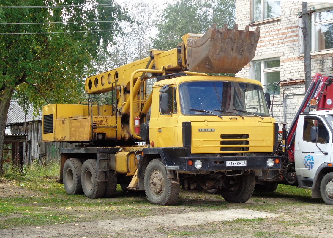 Коми, № Р 199 КМ 11 — Tatra 815 P13