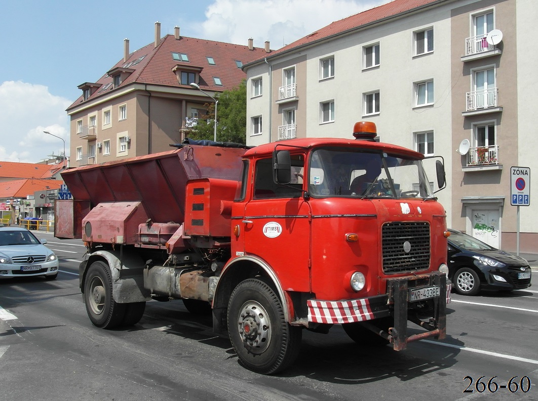 Словакия, № NR-433BE — Škoda 706 MTSP 25