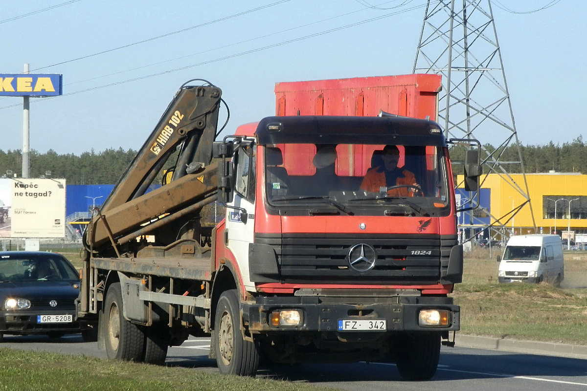 Латвия, № FZ-342 — Mercedes-Benz SK 1824
