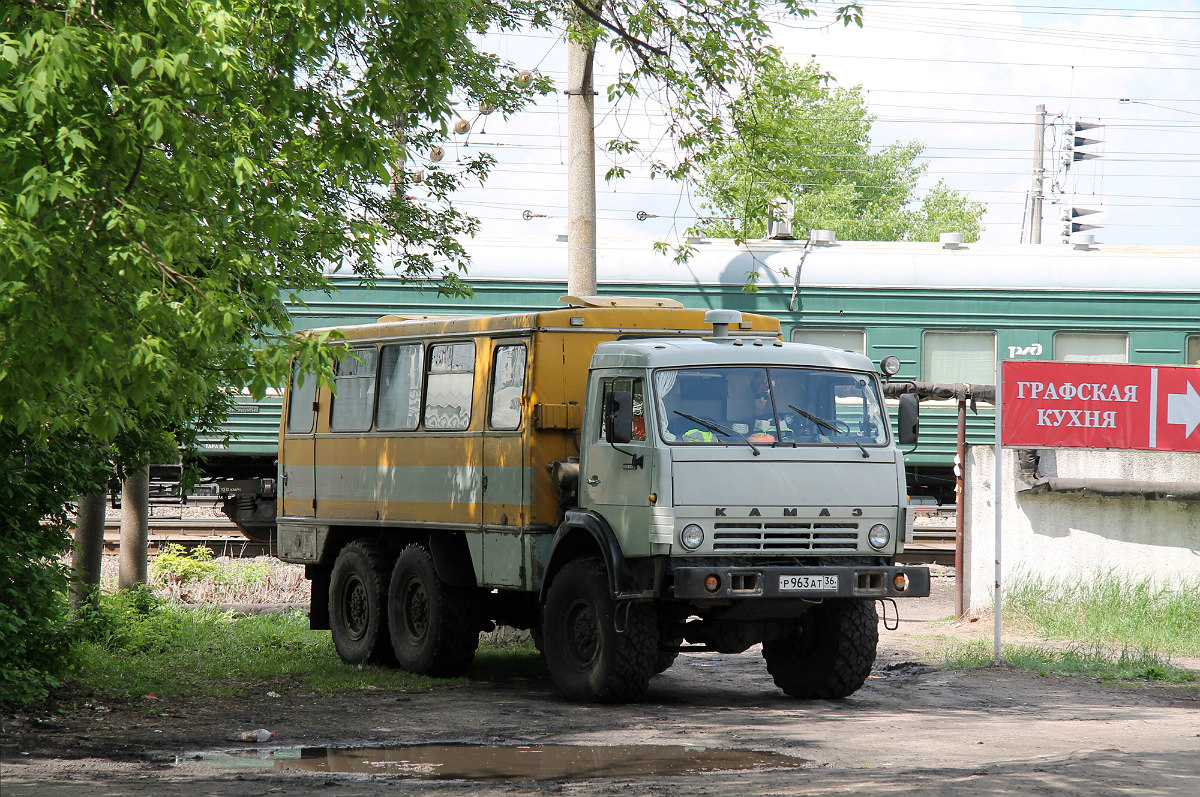 Воронежская область, № Р 963 АТ 36 — КамАЗ-43114 (общая модель)