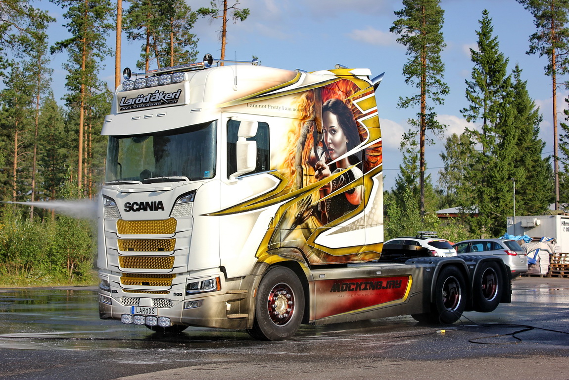 Швеция, № LARÖDS — Scania ('2016) S500
