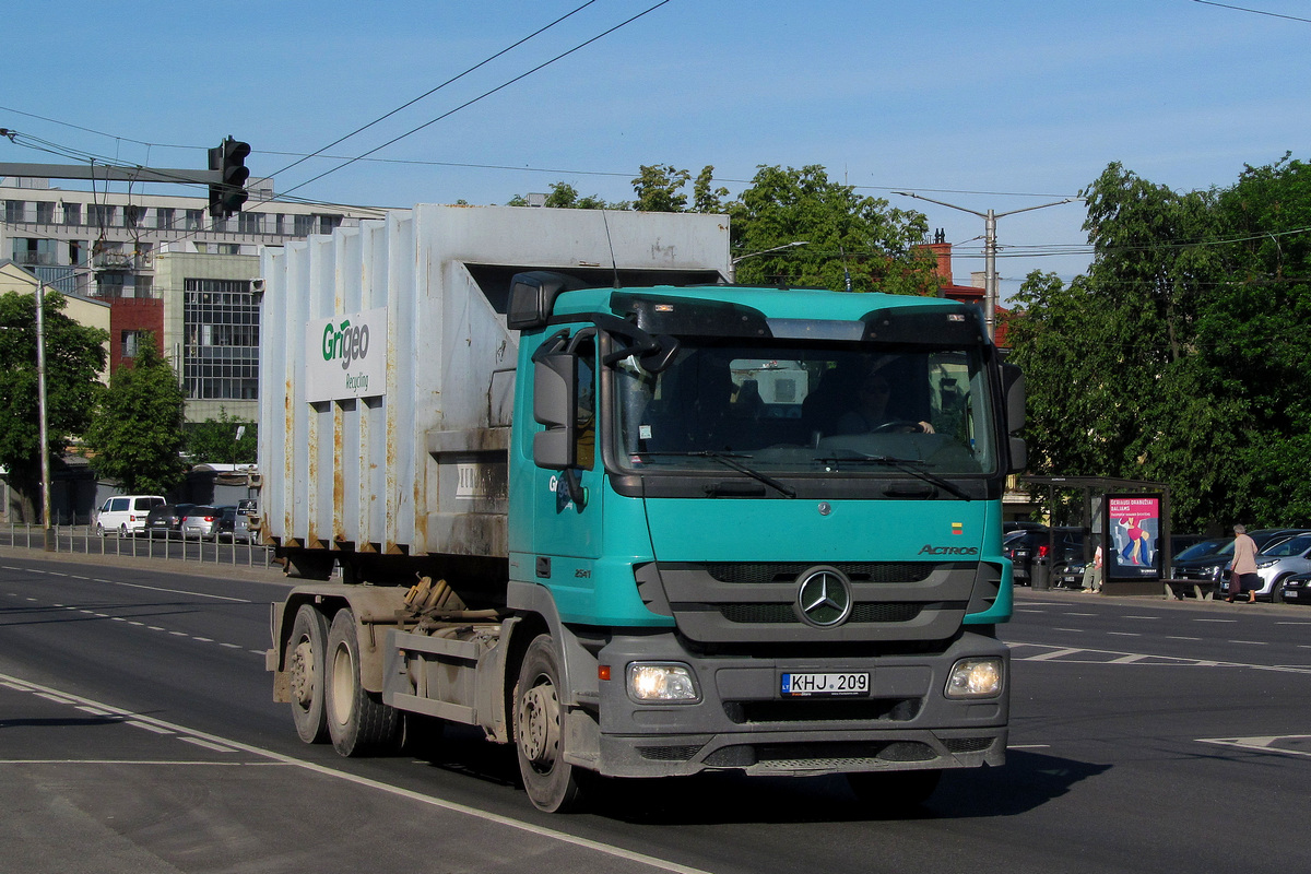 Литва, № KHJ 209 — Mercedes-Benz Actros ('2009) 2541