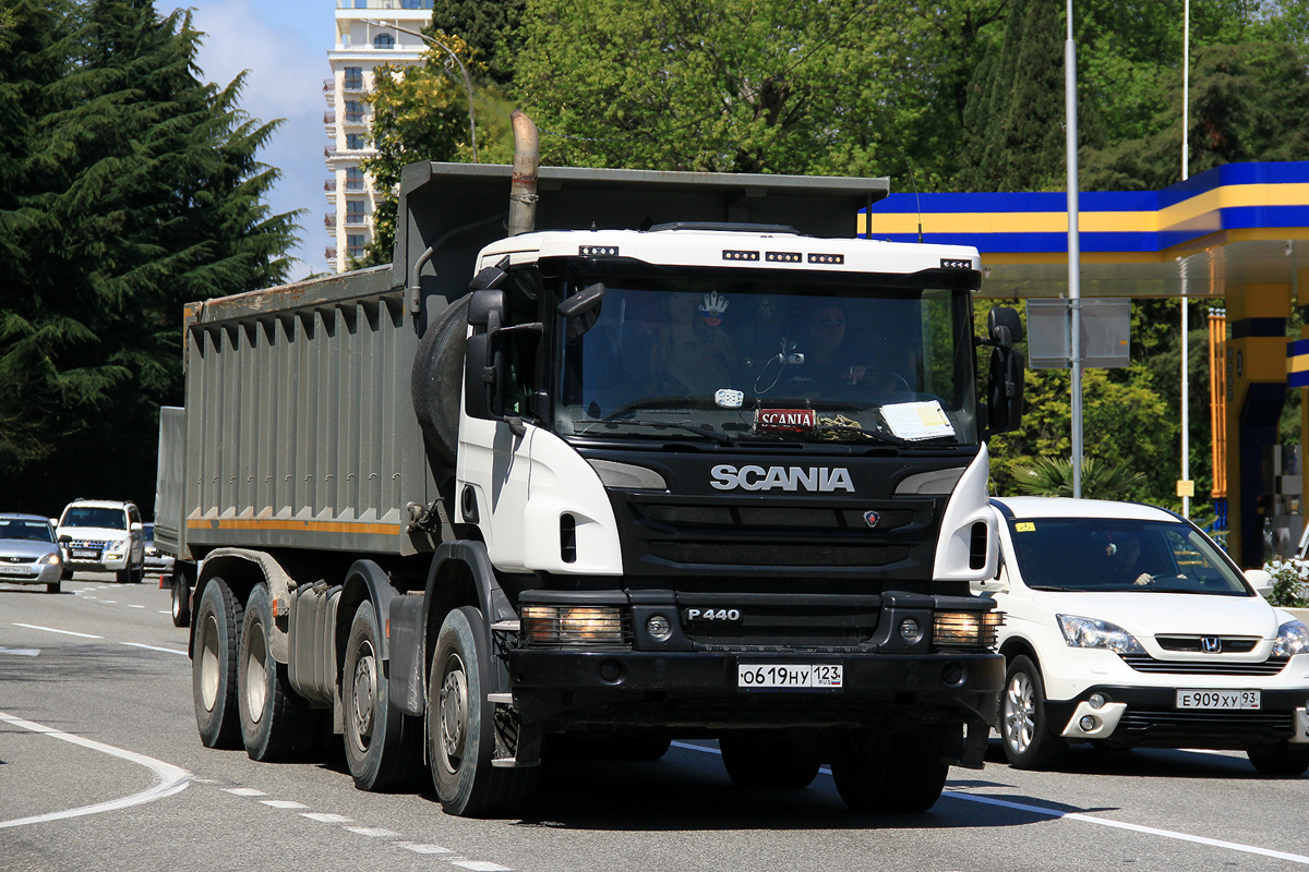Краснодарский край, № О 619 НУ 123 — Scania ('2011) P440