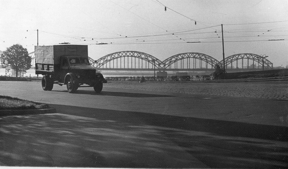 Латвия — Исторические фотографии (Автомобили)
