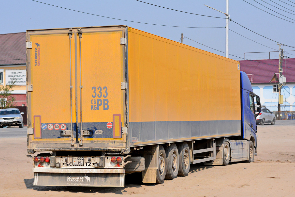 Киргизия, № 06 144 ADI — Volvo ('2012) FH.500; Киргизия, № 06 333 PB — Schmitz Cargobull (общая модель)