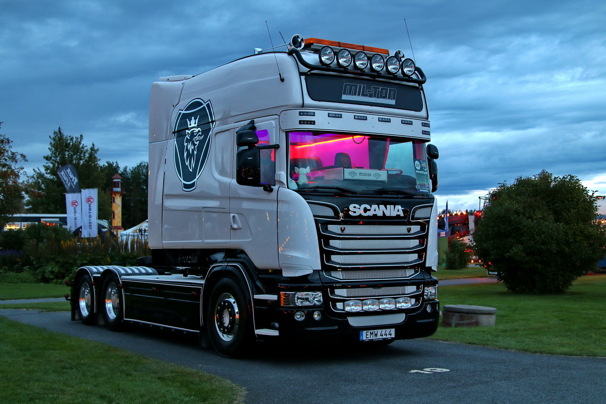 Швеция, № EMW 444 — Scania ('2013) R520