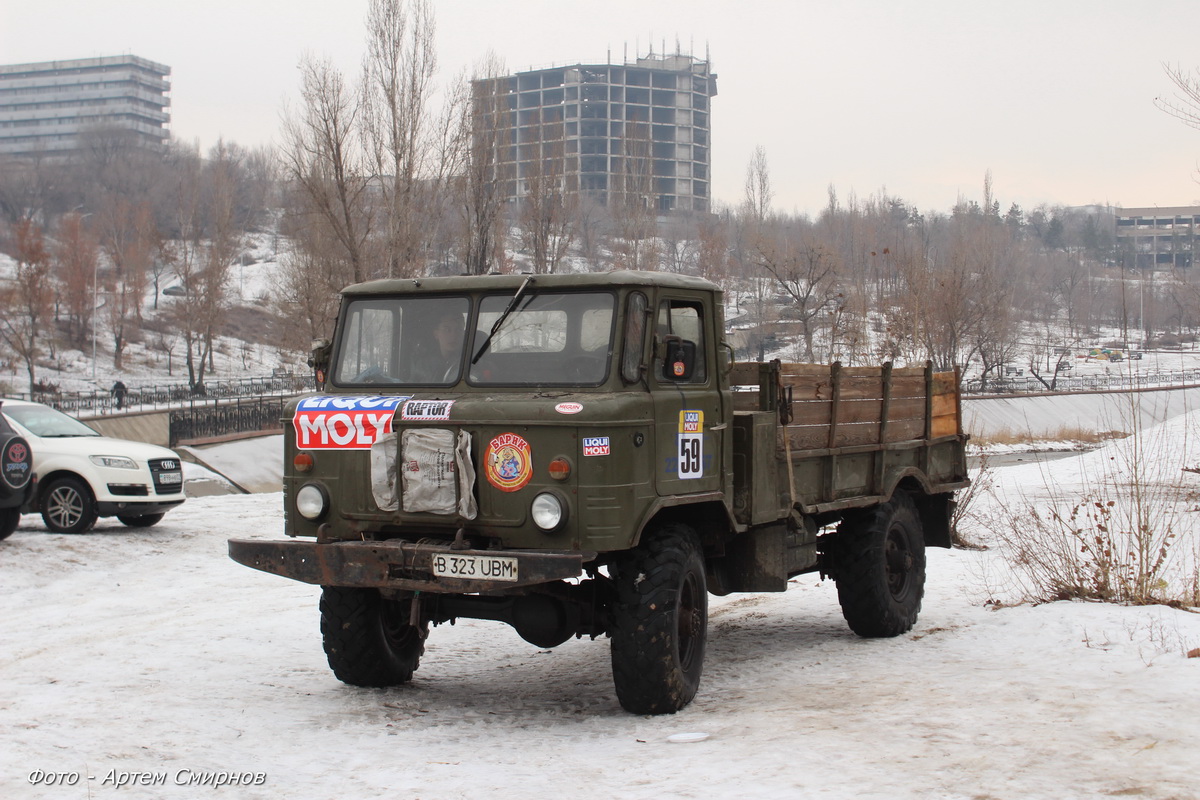 Алматинская область, № B 323 UBM — ГАЗ-66-12