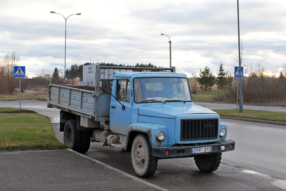 Литва, № ZPF 213 — ГАЗ-3307