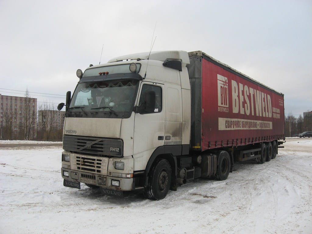 Тверская область, № У 040 ЕТ 69 — Volvo ('1993) FH12.380