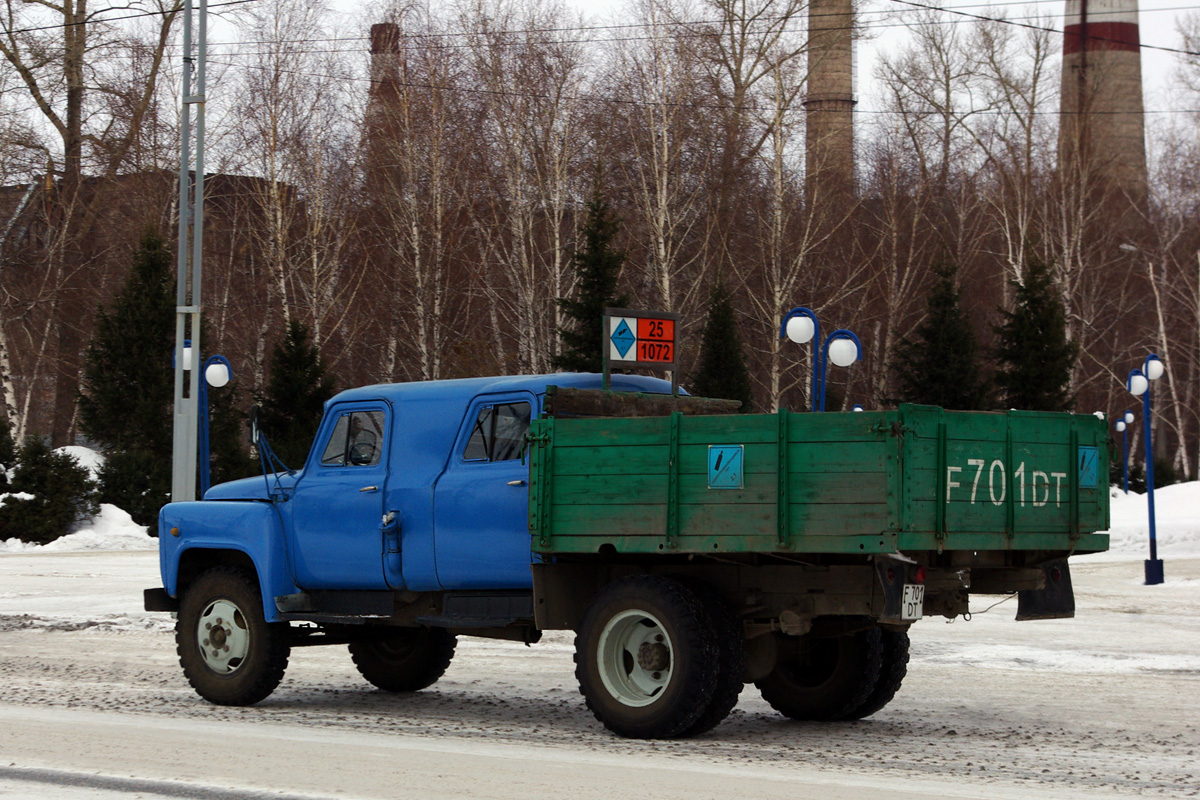 Восточно-Казахстанская область, № F 701 DT — ГАЗ-52-04