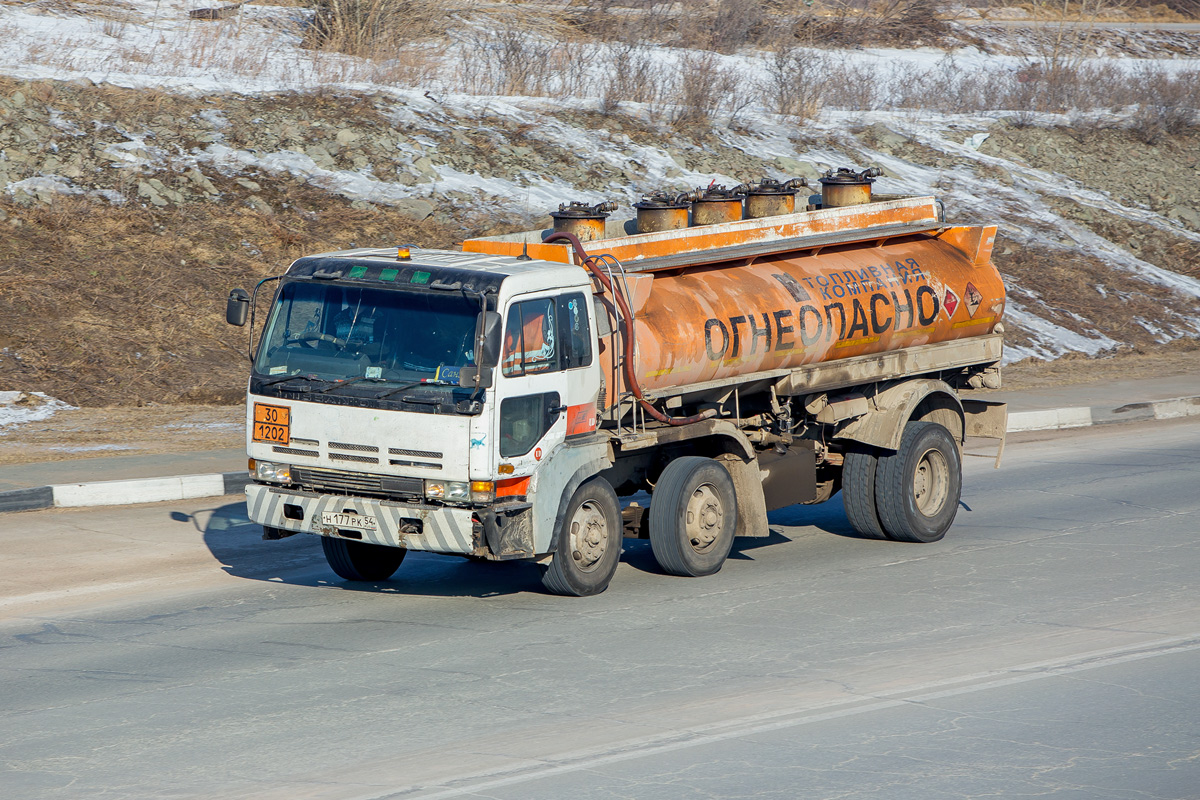Новосибирская область, № Н 177 РК 54 — Nissan Diesel (общая модель)