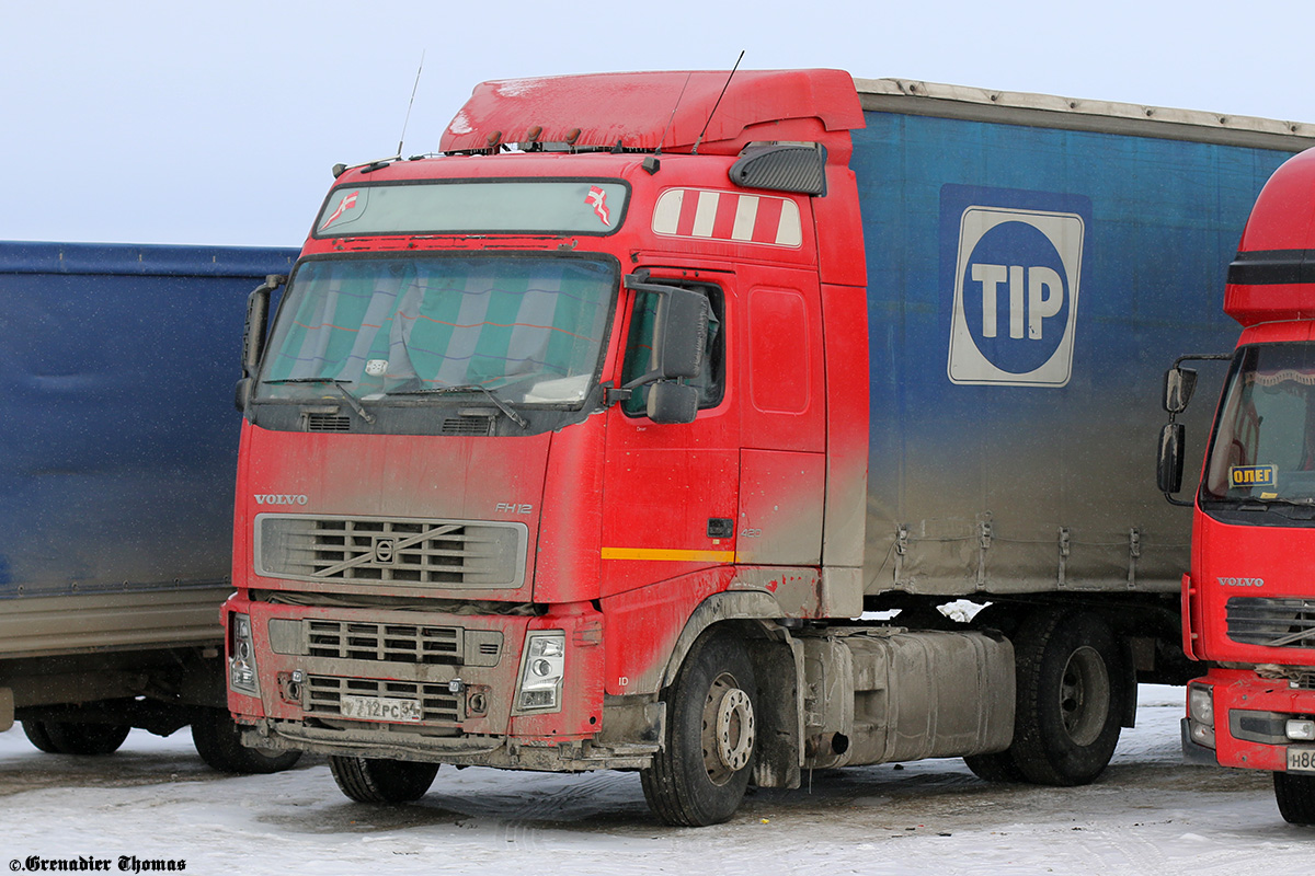 Новосибирская область, № У 712 РС 54 — Volvo ('2002) FH12.420