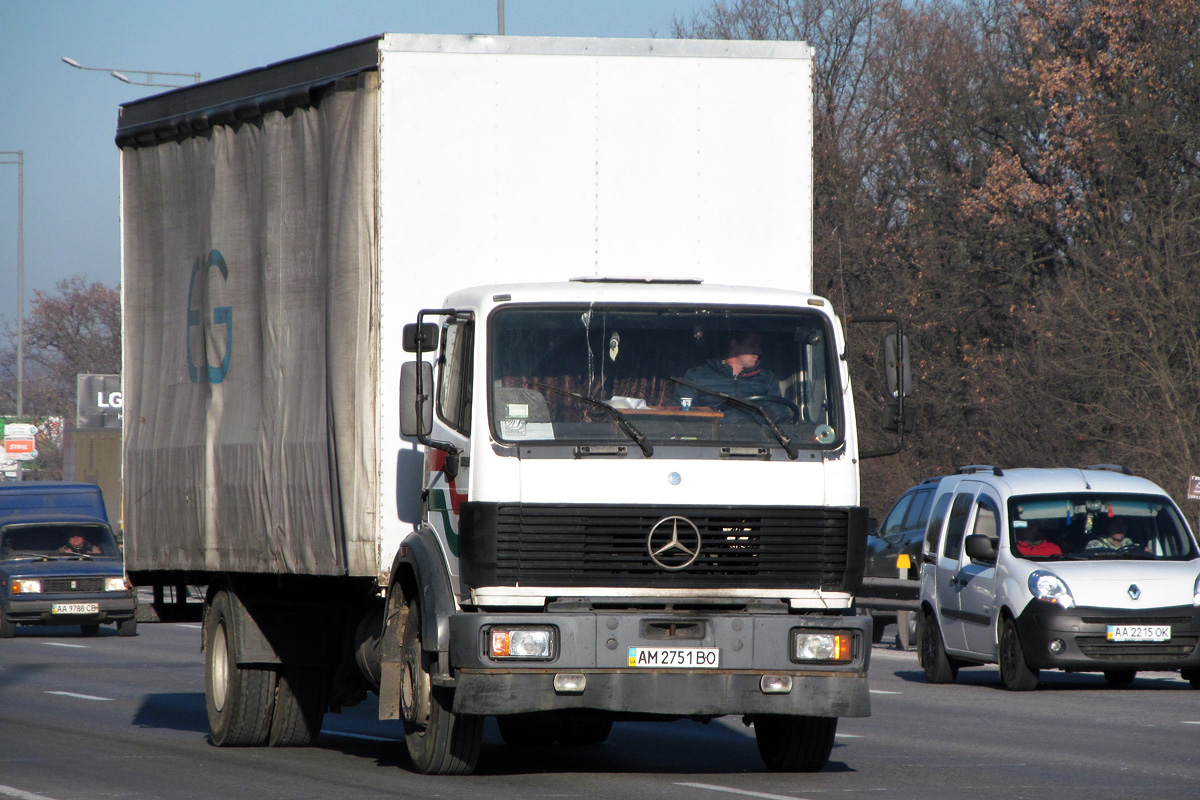 Житомирская область, № АМ 2751 ВО — Mercedes-Benz SK 1722