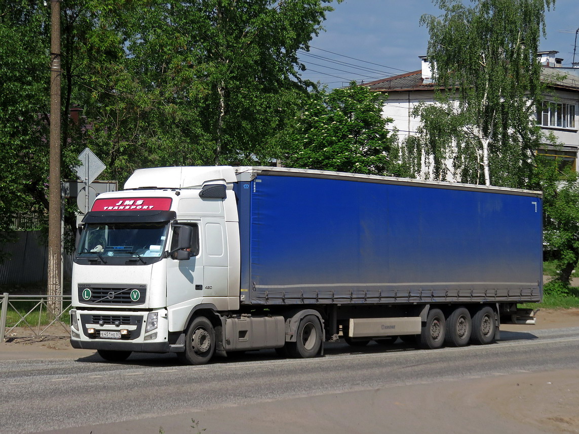 Смоленская область, № Е 451 НЕ 67 — Volvo ('2008) FH.420