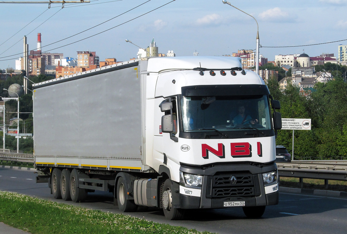 Новгородская область, № Е 952 МН 53 — Renault T-Series ('2013)