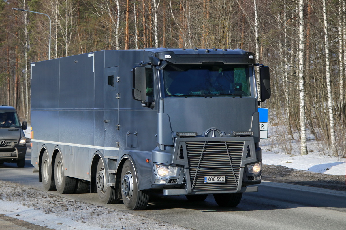 Финляндия, № XOC-393 — Mercedes-Benz (общая модель)