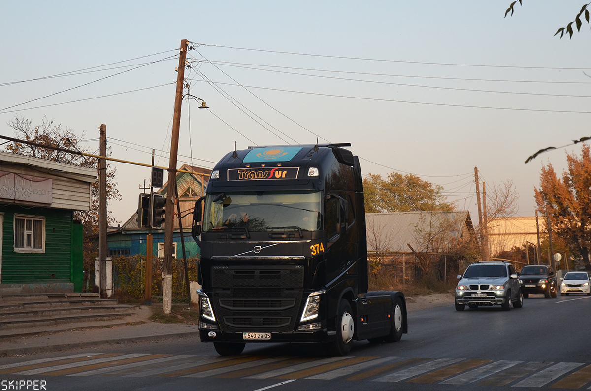 Алматинская область, № 374 — Volvo ('2012) FH.460 [X9P]