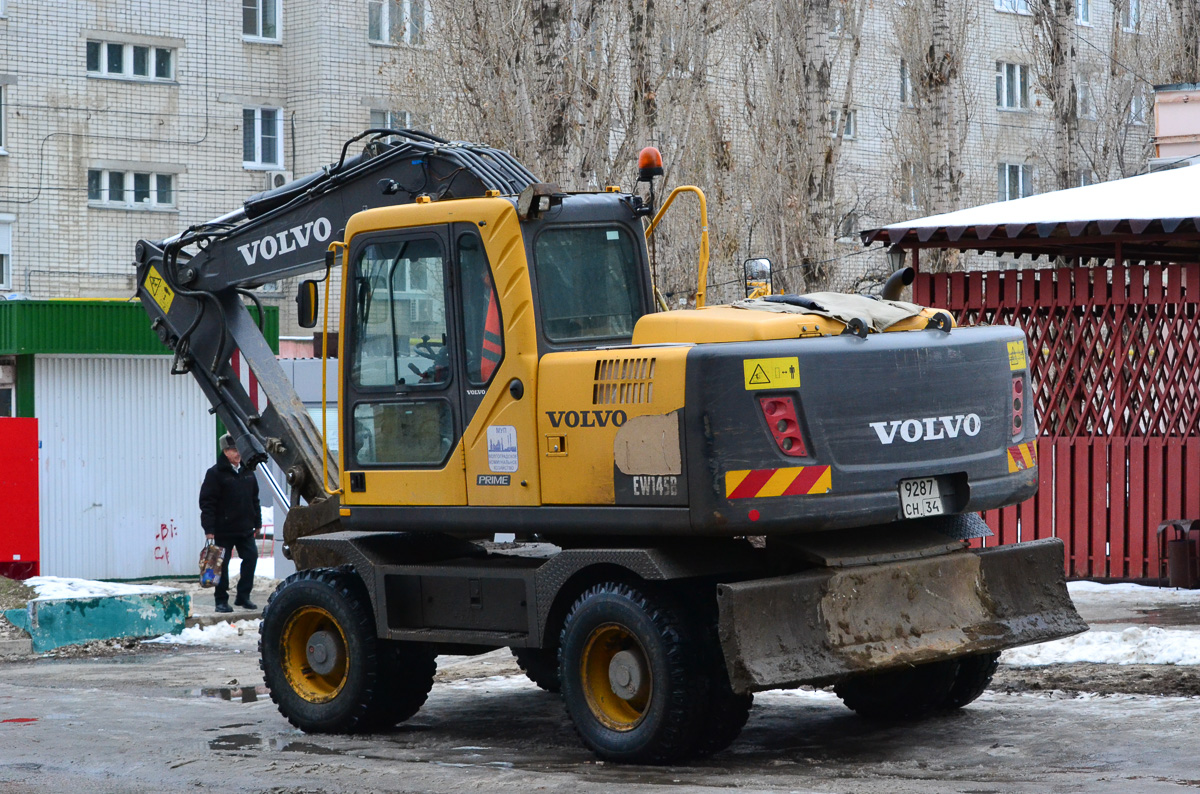 Волгоградская область, № 9287 СН 34 — Volvo EW145
