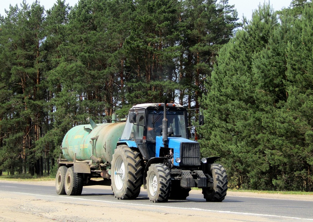Могилёвская область, № (BY-6) Б/Н СТ 0057 — Беларус-1221; Прицепы сельскохозяйственные — Машины для внесения жидких удобрений