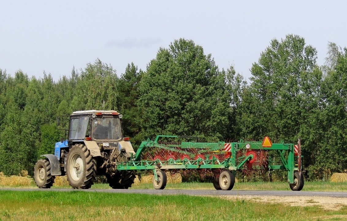 Могилёвская область, № ТА-6 4714 — Беларус-1221В; Прицепы сельскохозяйственные — Грабли (общая)