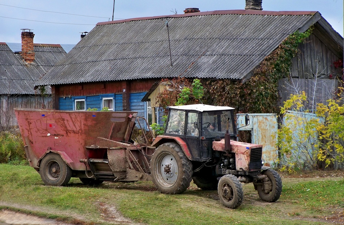 Могилёвская область, № 7776 МВ — МТЗ-82; Прицепы сельскохозяйственные — Кормораздатчики (общая)