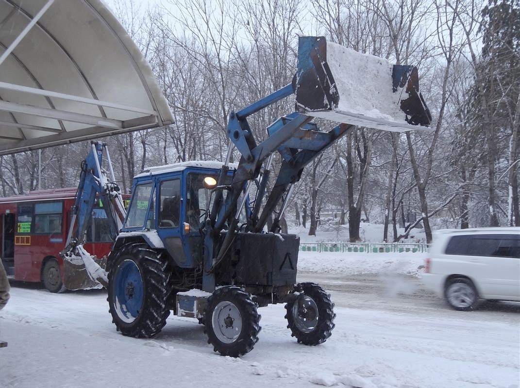 Приморский край, № (25) Б/Н СТ 0019 — МТЗ-80; Приморский край — Спецтехника с нечитаемыми на фото номерами
